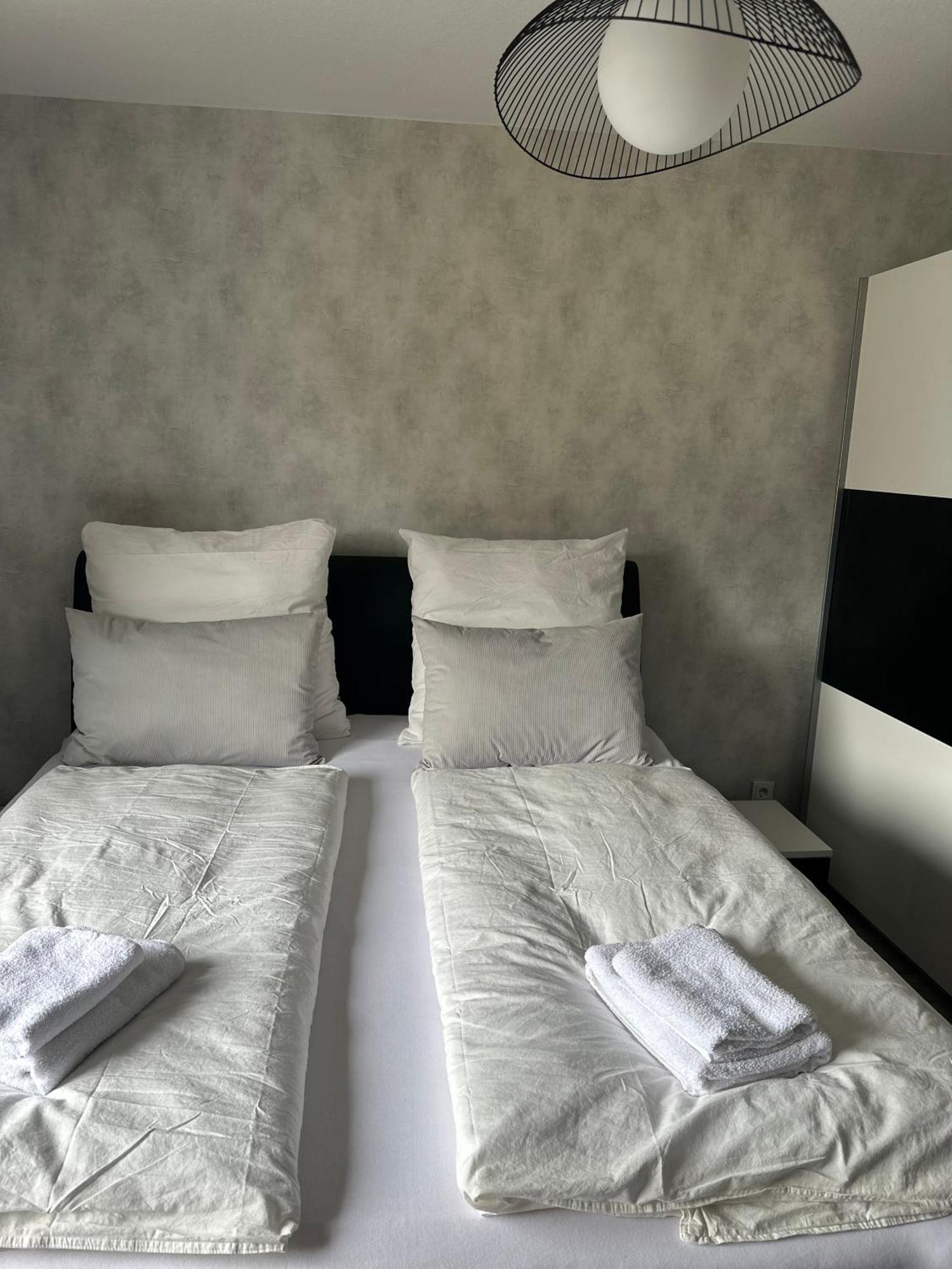 Fewo Am Deich 1 Zentral Mit Stadtblick Und Kontaktloser Check In Bremerhaven Zewnętrze zdjęcie